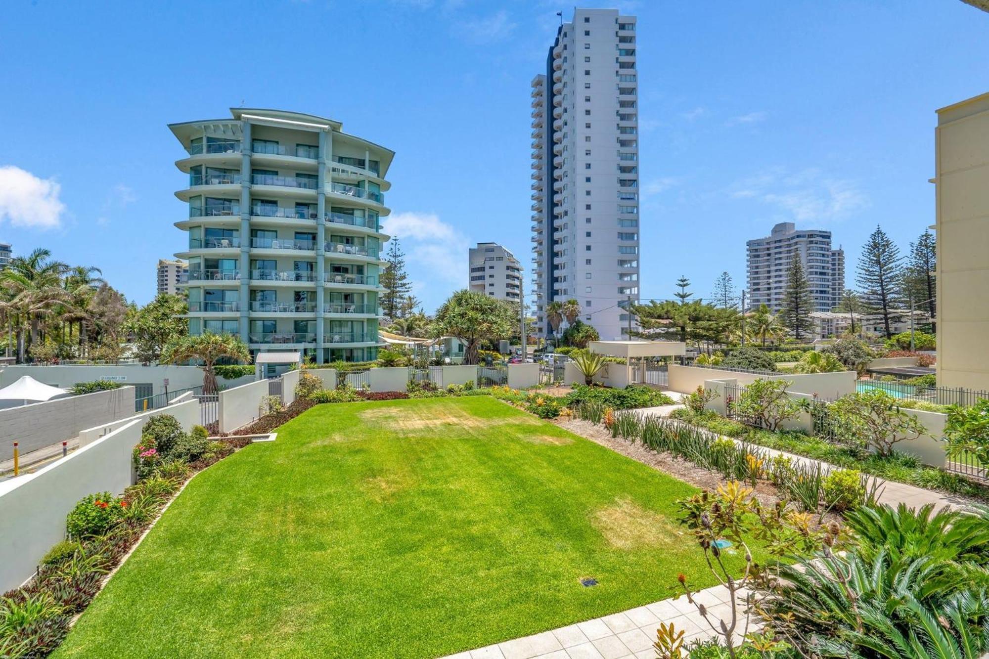 Dorchester On The Beach Gold Coast Dış mekan fotoğraf