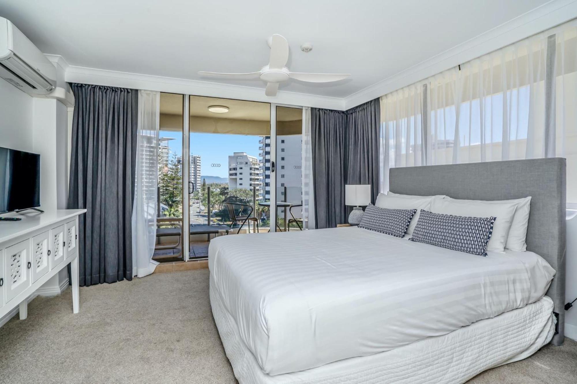 Dorchester On The Beach Gold Coast Dış mekan fotoğraf